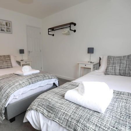 Exmouth - Apartment 2, Strand House - Modern 2 Bedroom Apartment, Perfect Location For Access To Beach & Town Centre - Sleeps 4 Guests - Hosted By Rentmyhouse Buitenkant foto