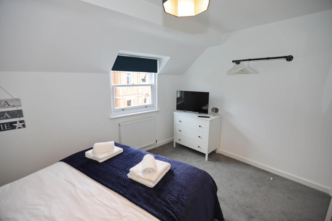 Exmouth - Apartment 2, Strand House - Modern 2 Bedroom Apartment, Perfect Location For Access To Beach & Town Centre - Sleeps 4 Guests - Hosted By Rentmyhouse Buitenkant foto