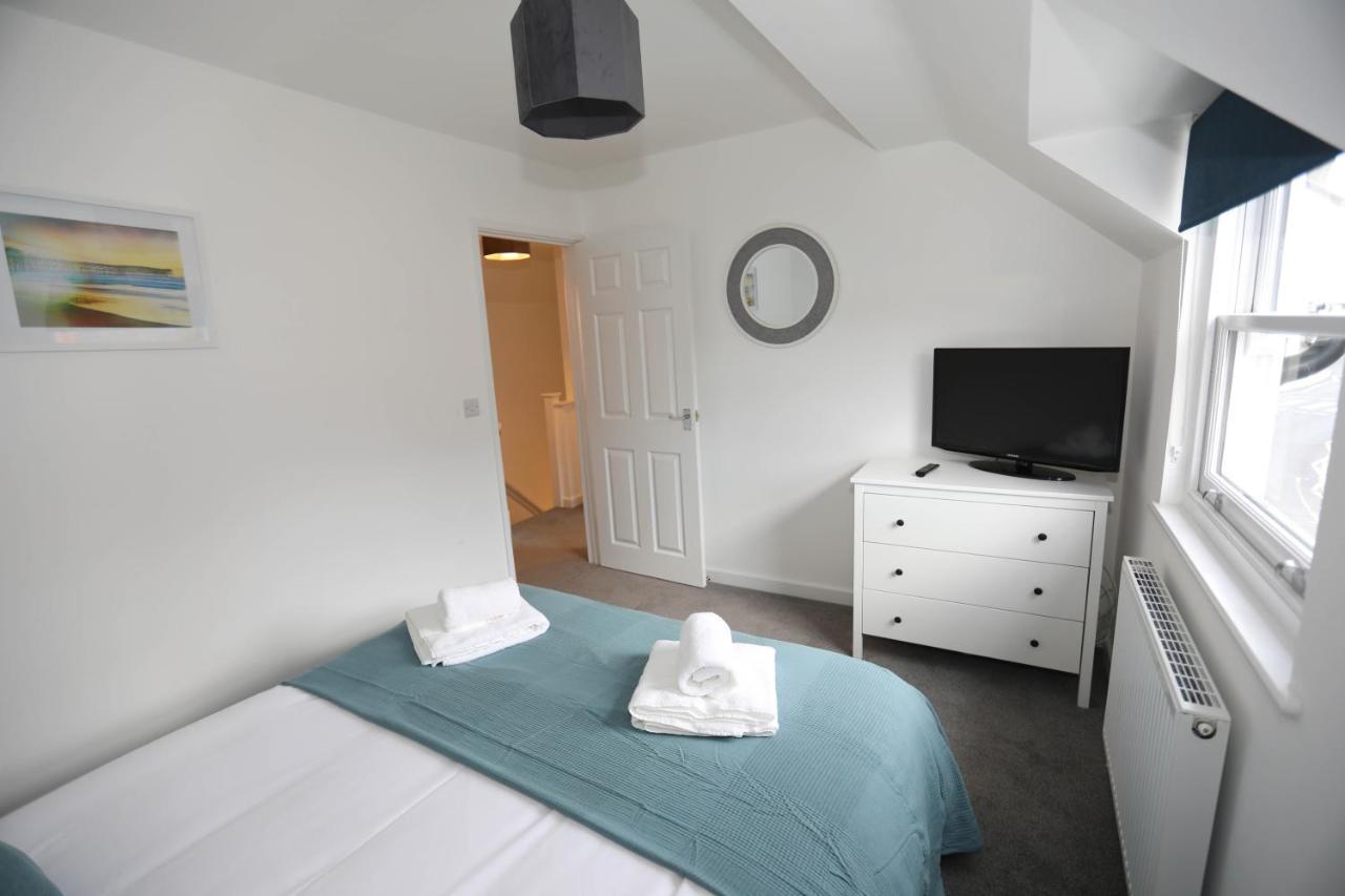 Exmouth - Apartment 2, Strand House - Modern 2 Bedroom Apartment, Perfect Location For Access To Beach & Town Centre - Sleeps 4 Guests - Hosted By Rentmyhouse Buitenkant foto